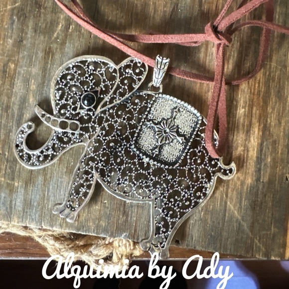Alquimia Silver Elephant Necklace - Picture 2 of 2